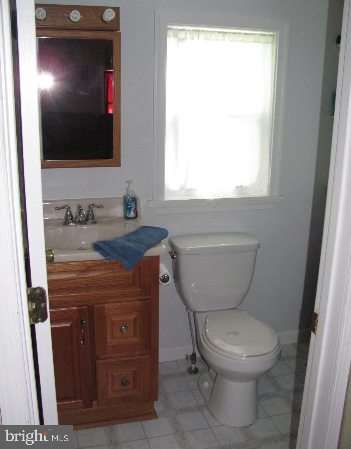 20907 San Mar Road Boonsboro, MD 21713 - Photo 14 of 24 Bath - Hall bath