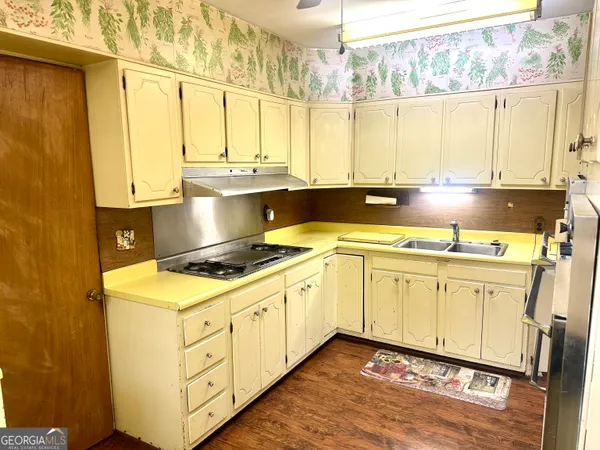 a view of a black and white checkered floor