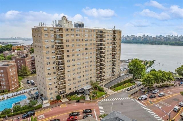 7100 Boulevard East, Unit 9R Guttenberg, NJ 07093 - Photo 19 of 19 a view of a city with tall buildings