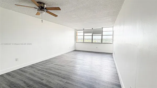 $148,900 | 1351 Northeast Miami Gardens Drive, Unit 1404E, Miami, FL 33179