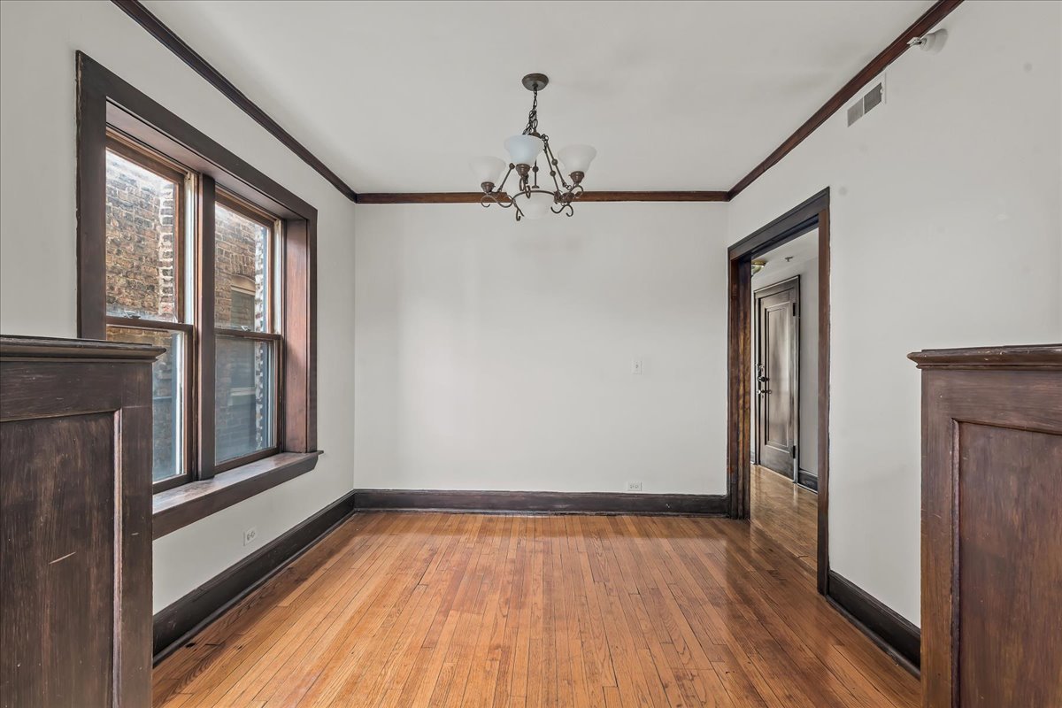 909 Green Bay Road, Unit 2S Winnetka, IL 60093 - Photo 4 of 12
