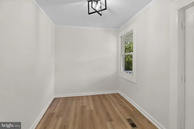 $299,000 | 206 Jefferson Pike, Knoxville, MD 21758