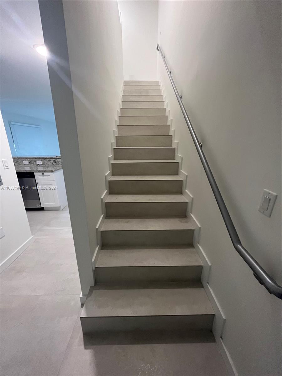 535 Southwest 5th Street, Unit 5 Miami, FL 33130 - Photo 12 of 19 a view of entryway
