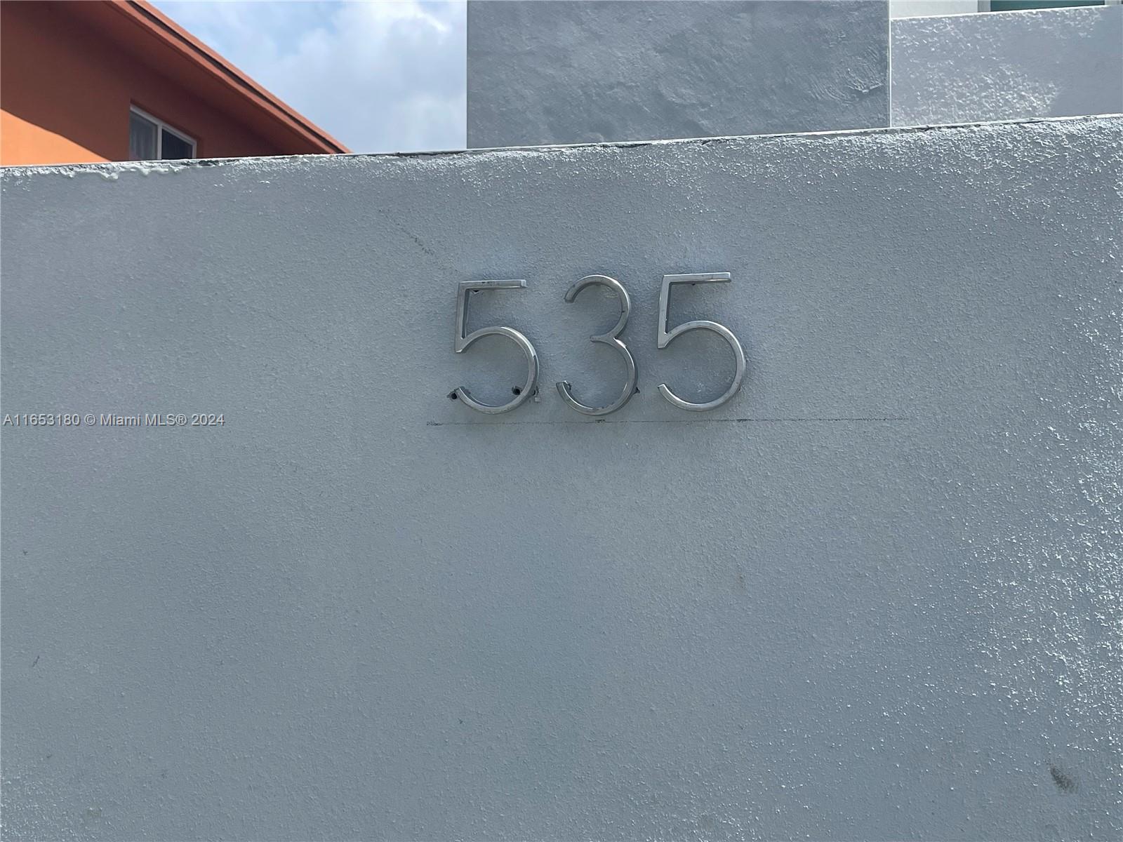 535 Southwest 5th Street, Unit 5 Miami, FL 33130 - Photo 2 of 19 a close view of door lock
