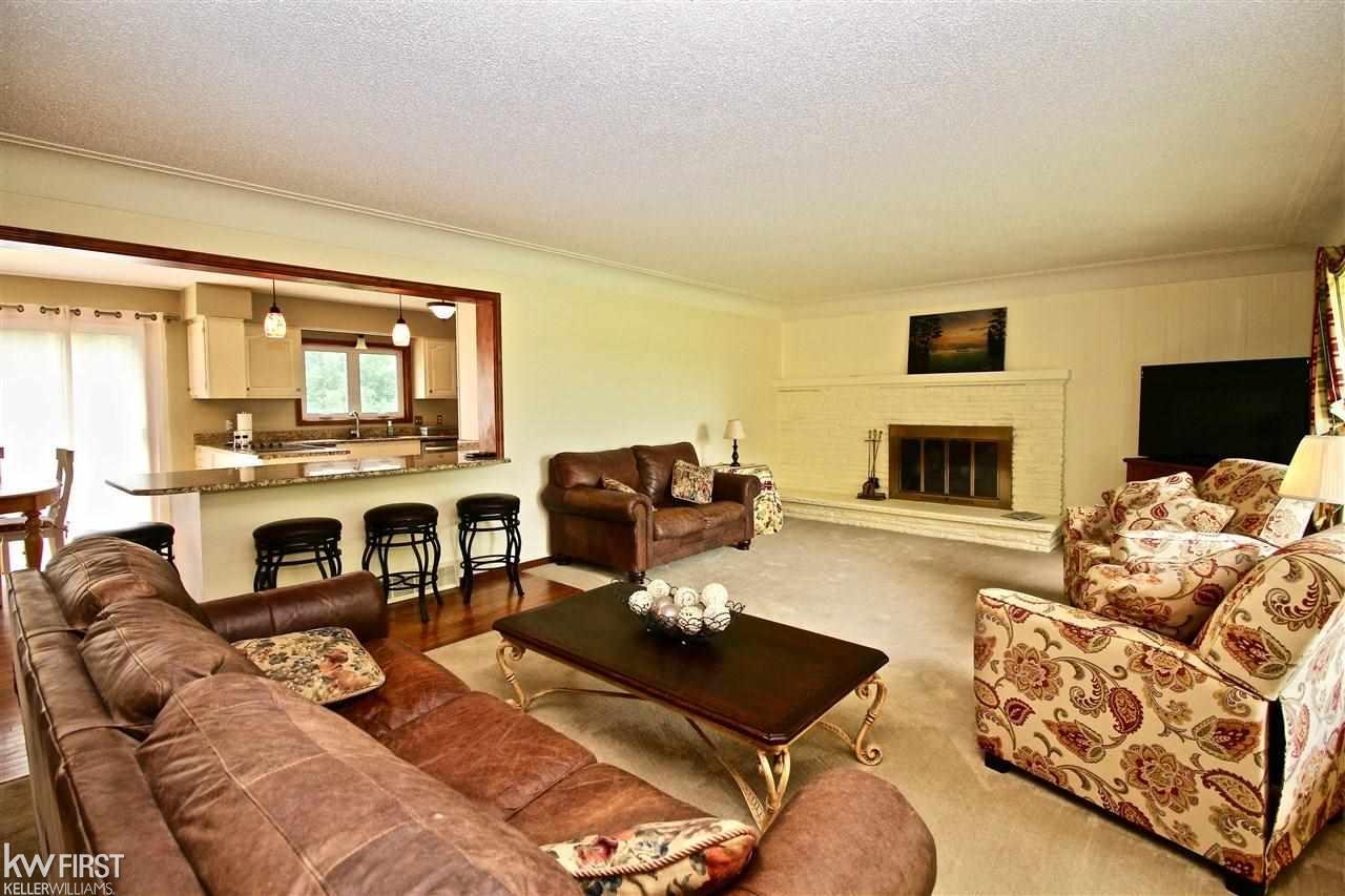 11163 West Mount Morris Road Flushing, MI 48433 - Photo 10 of 58 21466578-9.JPG