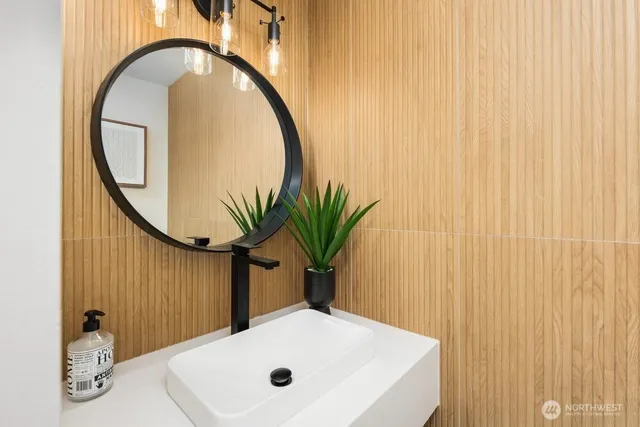 $2,200,000 | 12639 Shorewood Drive Southwest, Burien, WA 98146