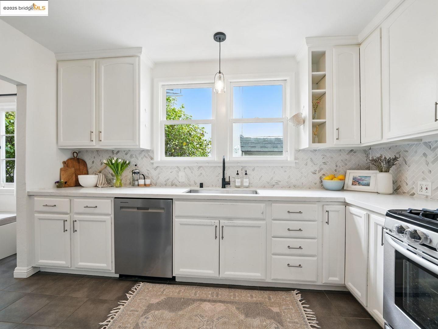 3712 Maple Avenue Oakland, CA 94602 - Photo 11 of 45