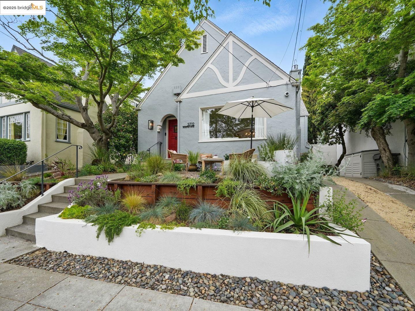 3712 Maple Avenue Oakland, CA 94602 - Photo 2 of 45