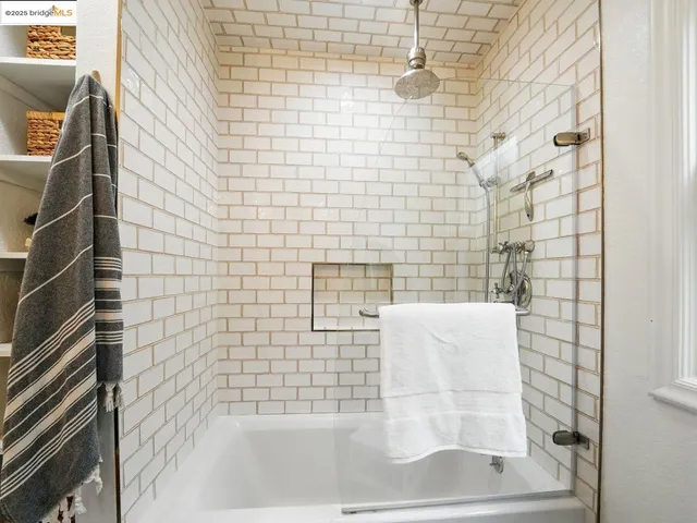 $1,320,000 | 3712 Maple Avenue, Oakland, CA 94602