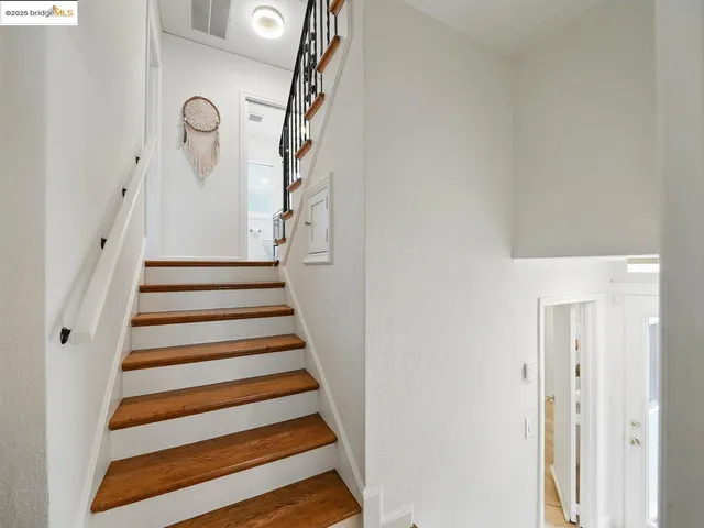 $1,320,000 | 3712 Maple Avenue, Oakland, CA 94602