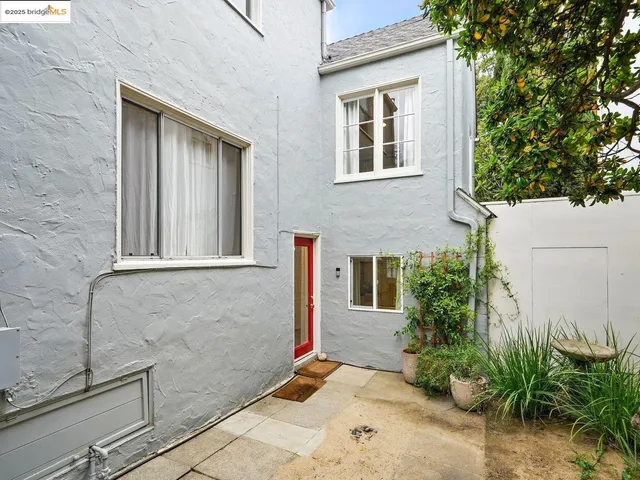 $1,320,000 | 3712 Maple Avenue, Oakland, CA 94602