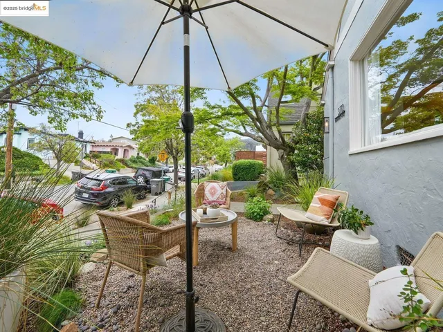$1,320,000 | 3712 Maple Avenue, Oakland, CA 94602