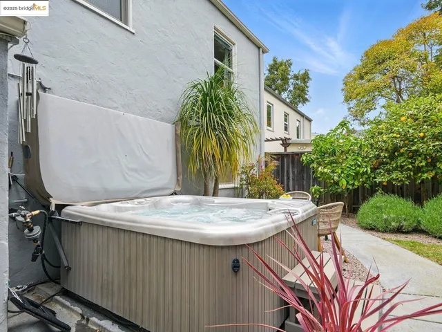$1,320,000 | 3712 Maple Avenue, Oakland, CA 94602