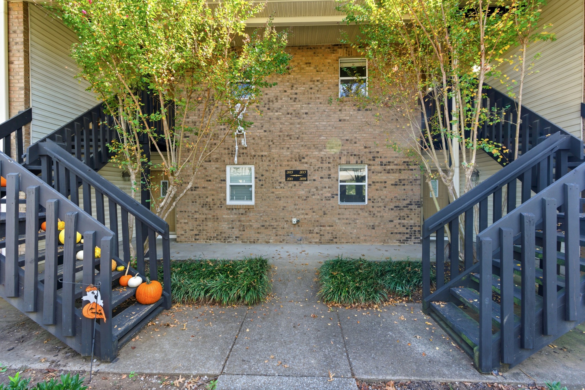 2009 Emery Lane Franklin, TN 37064 - Photo 3 of 39