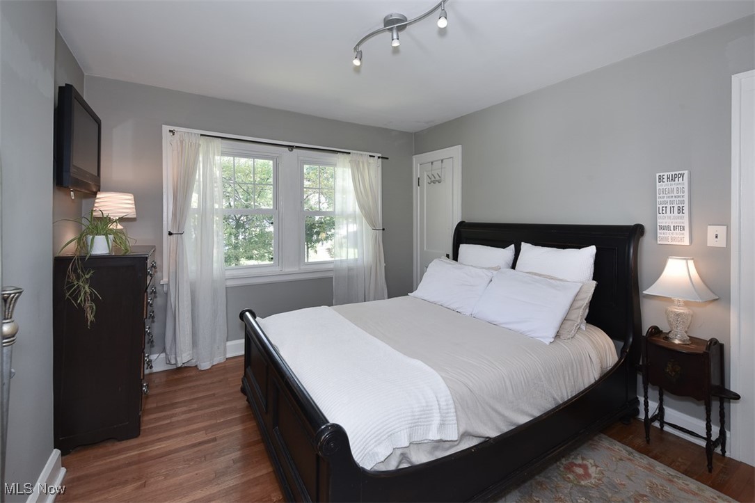 2914 Clarkson Road Cleveland, OH 44118 - Photo 19 of 33