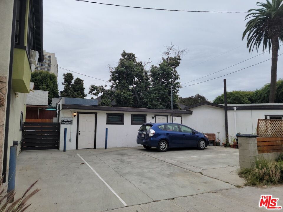 702 Cedar Avenue Long Beach, CA 90813 - Photo 15 of 25
