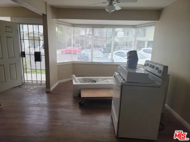 $899,000 | 702 Cedar Avenue, Long Beach, CA 90813