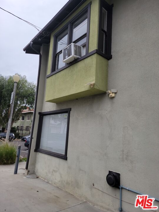 702 Cedar Avenue Long Beach, CA 90813 - Photo 5 of 25