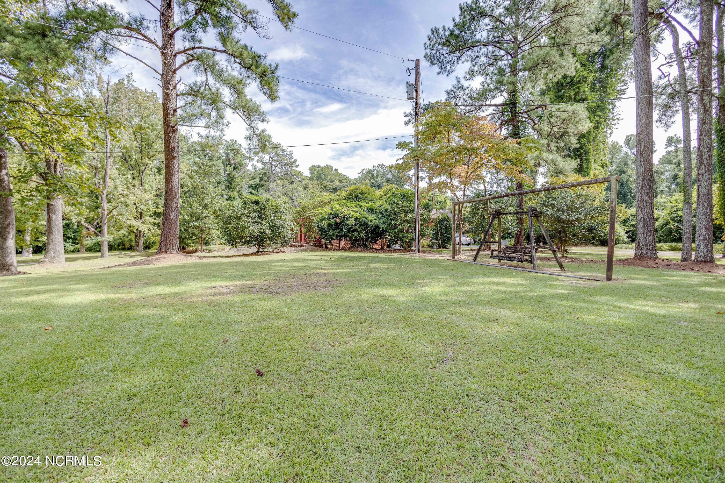 301 Green Springs Road New Bern, NC 28560 - Photo 2 of 33 IMG_5677