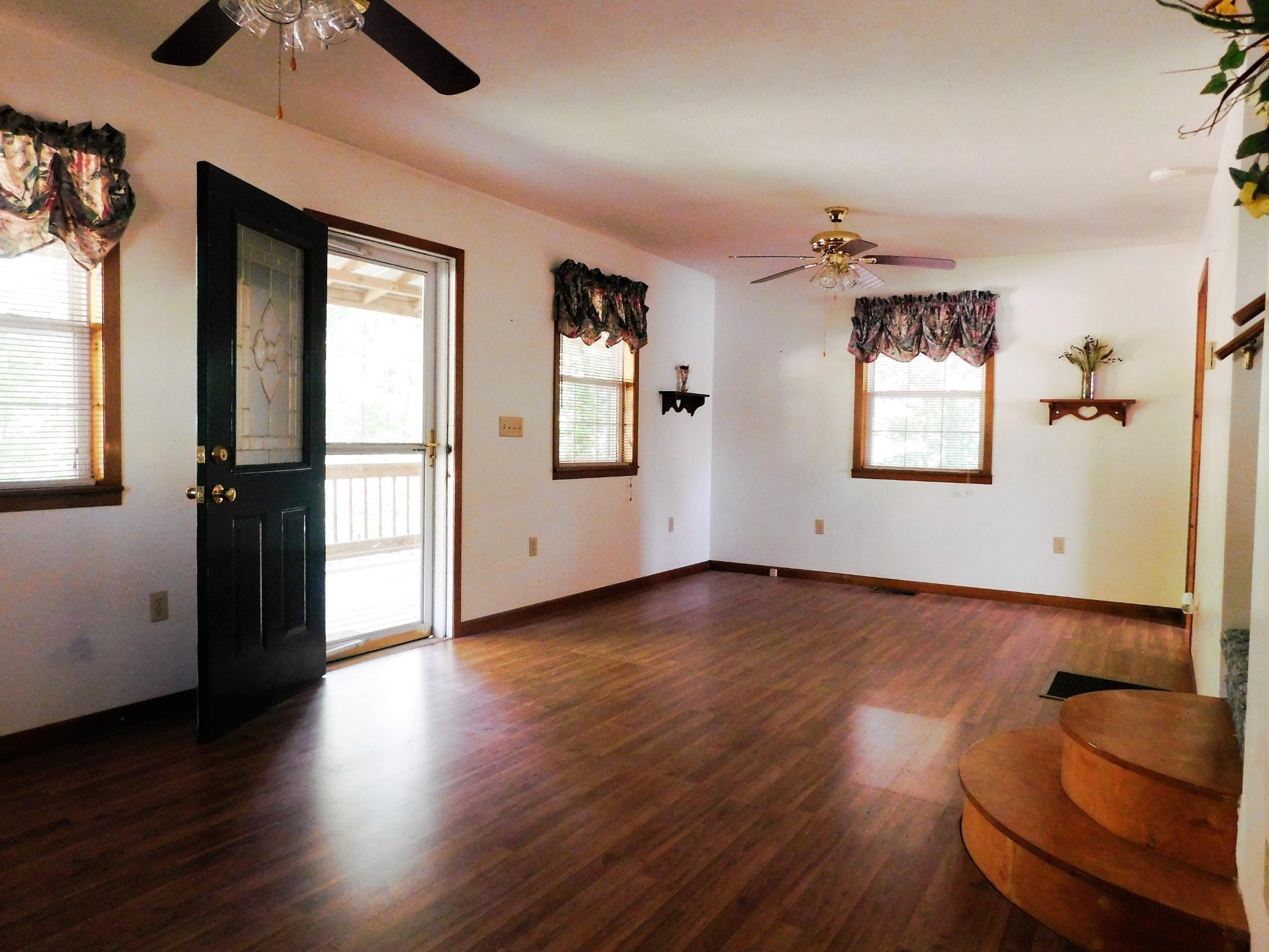 517 Hicks Road Oneida, TN 37841 - Photo 18 of 40