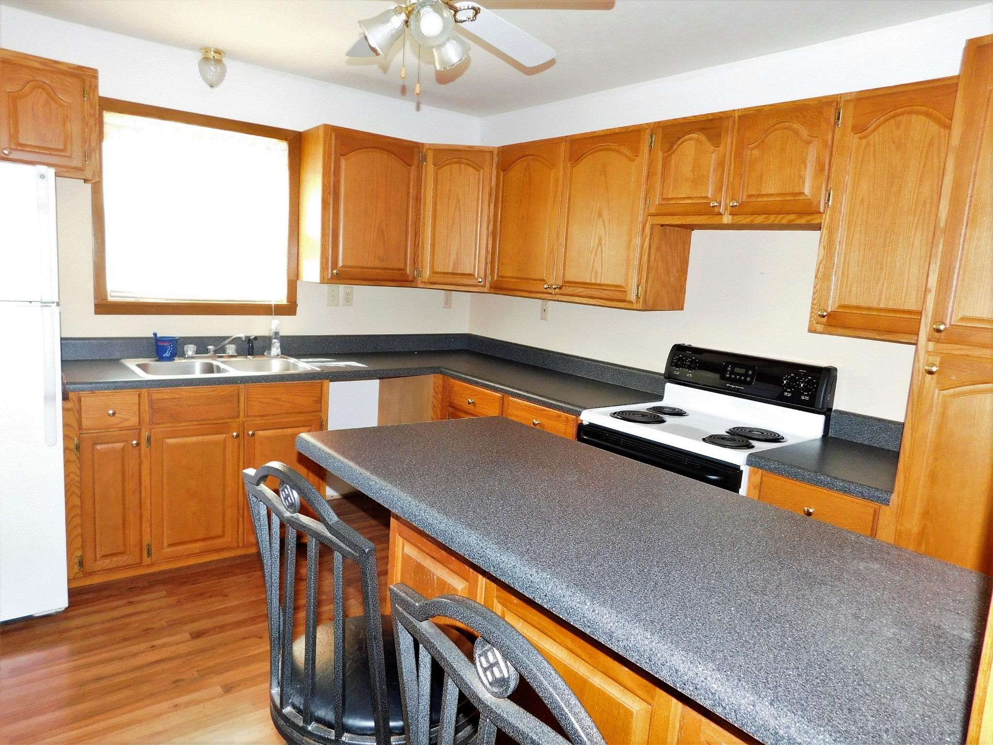 517 Hicks Road Oneida, TN 37841 - Photo 22 of 40