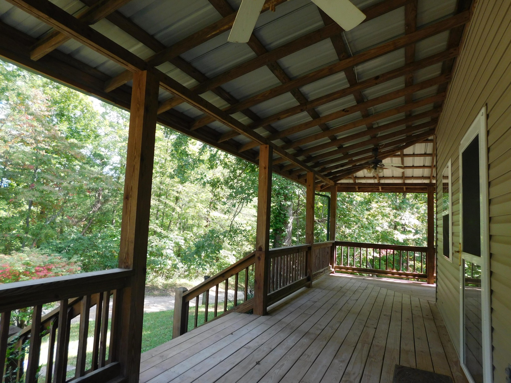 517 Hicks Road Oneida, TN 37841 - Photo 5 of 40