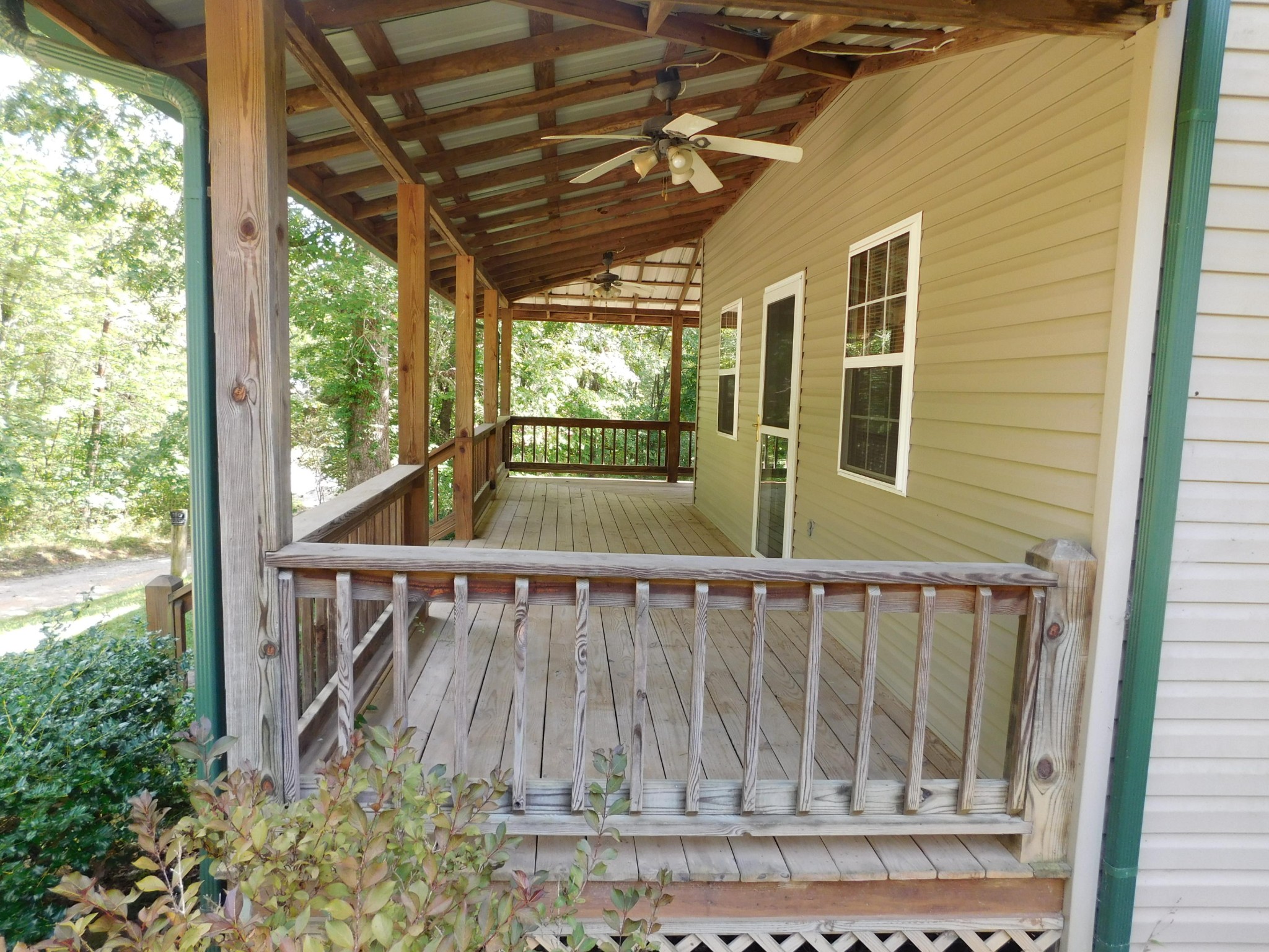 517 Hicks Road Oneida, TN 37841 - Photo 6 of 40