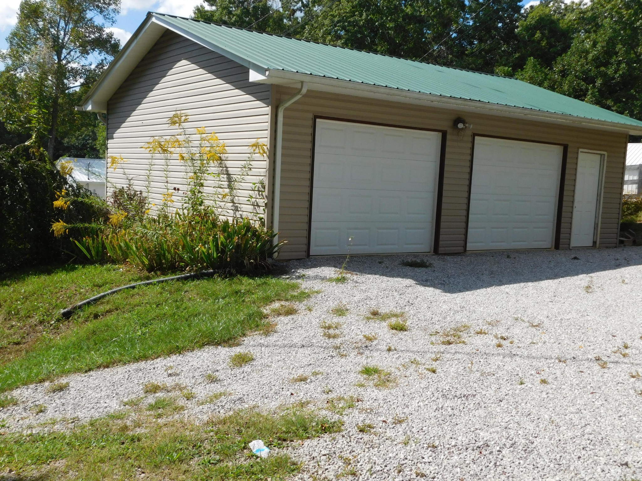 517 Hicks Road Oneida, TN 37841 - Photo 7 of 40