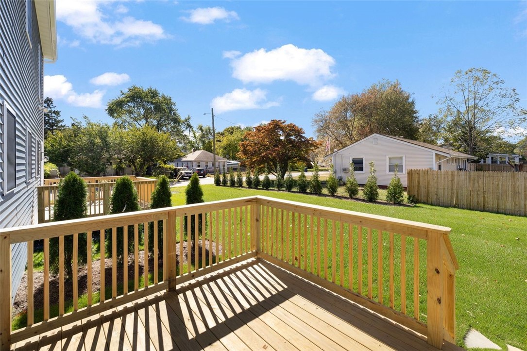 79 Pinehurst Avenue Warwick, RI 02889 - Photo 40 of 49