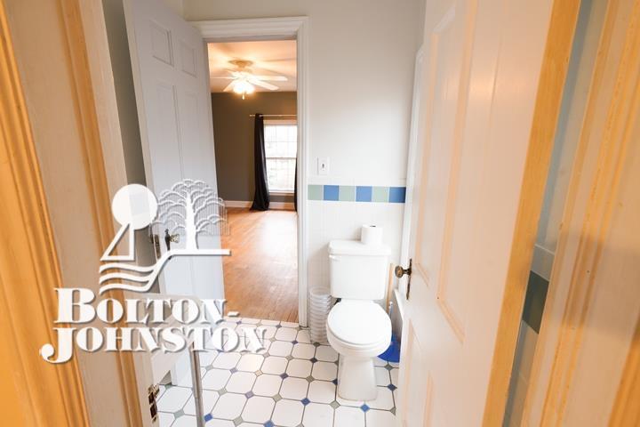 734 Barrington Road Grosse Pointe Park, MI 48230 - Photo 14 of 29