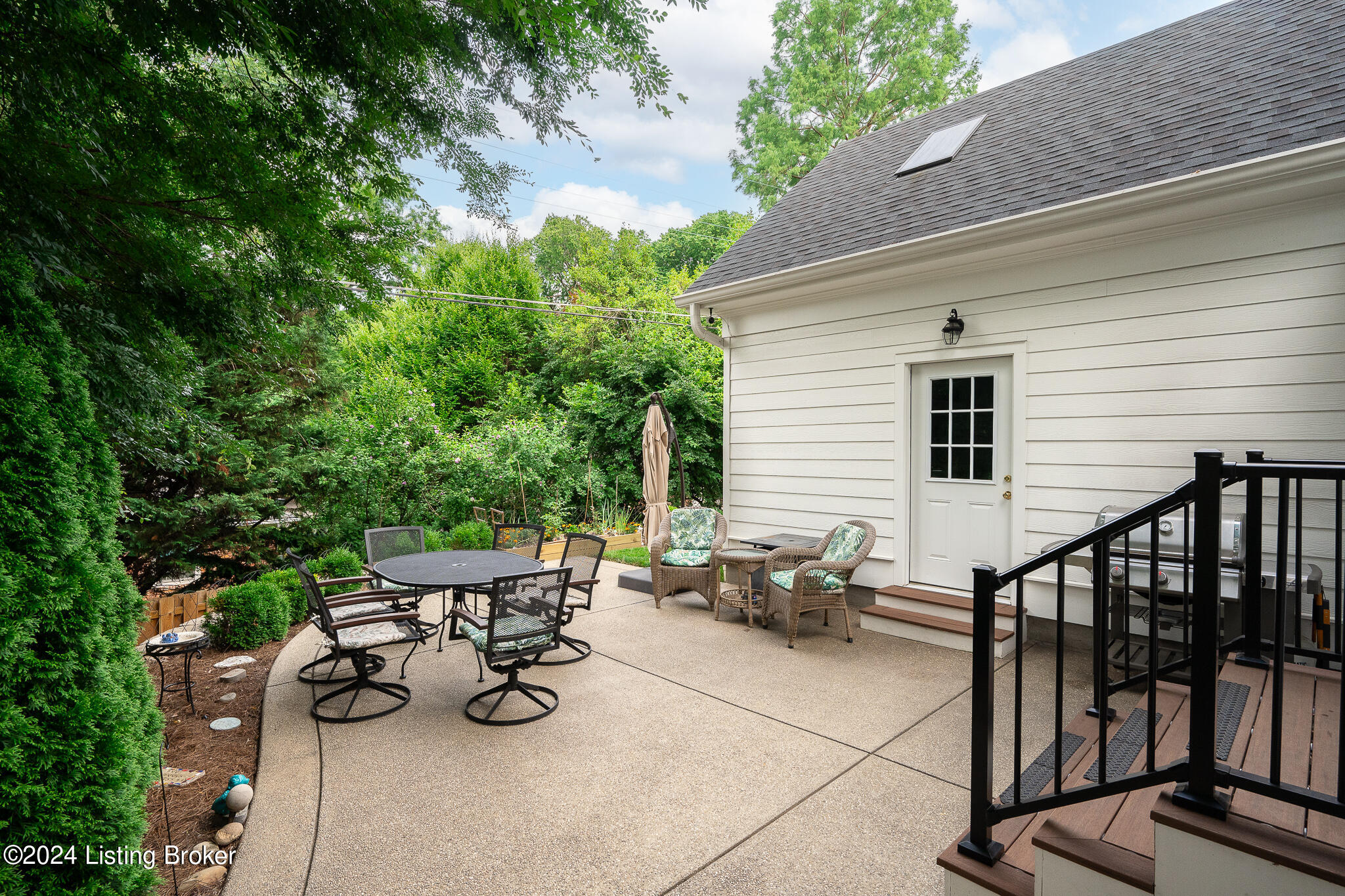 225 Sequoya Road Louisville, KY 40207 - Photo 38 of 47 225 Sequoya Rd-41