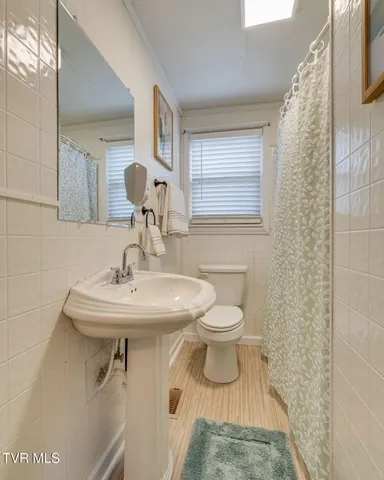 $240,000 | 212 Ferguson Avenue, Elizabethton, TN 37643