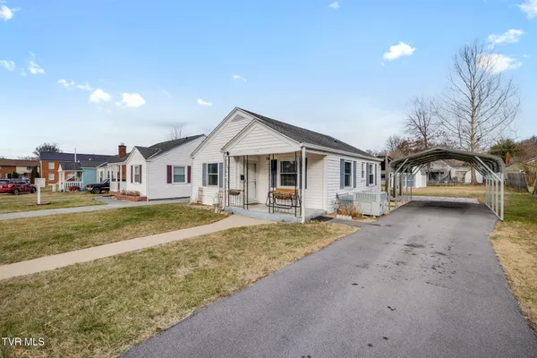 $227,000 | 212 Ferguson Avenue, Elizabethton, TN 37643