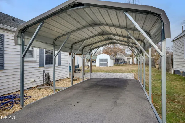 $240,000 | 212 Ferguson Avenue, Elizabethton, TN 37643