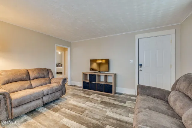 $240,000 | 212 Ferguson Avenue, Elizabethton, TN 37643