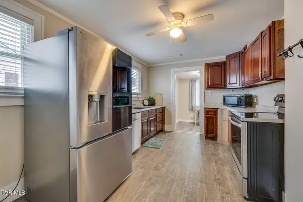 $227,000 | 212 Ferguson Avenue, Elizabethton, TN 37643