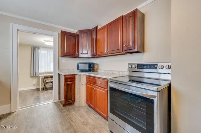 $240,000 | 212 Ferguson Avenue, Elizabethton, TN 37643