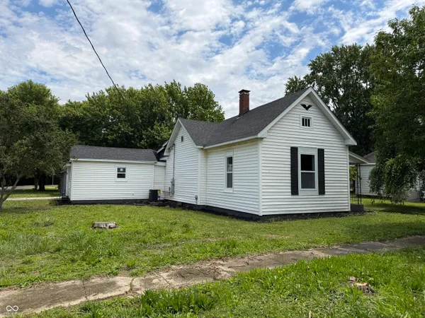 $143,500 | 115 North 2nd Street, Kingman, IN 47952
