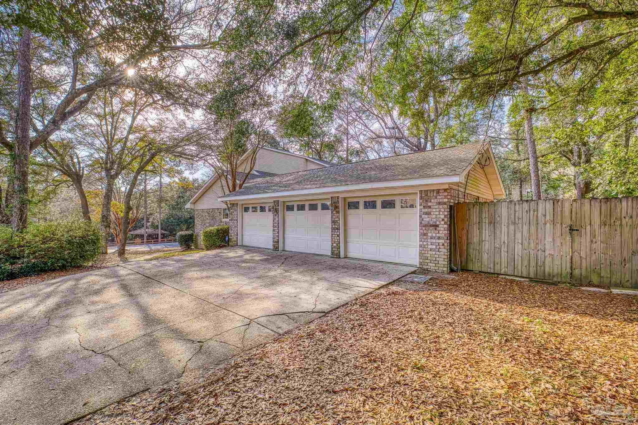 5180 Rowe Trail Pace, FL 32571 - Photo 14 of 72 Gallery Image 14