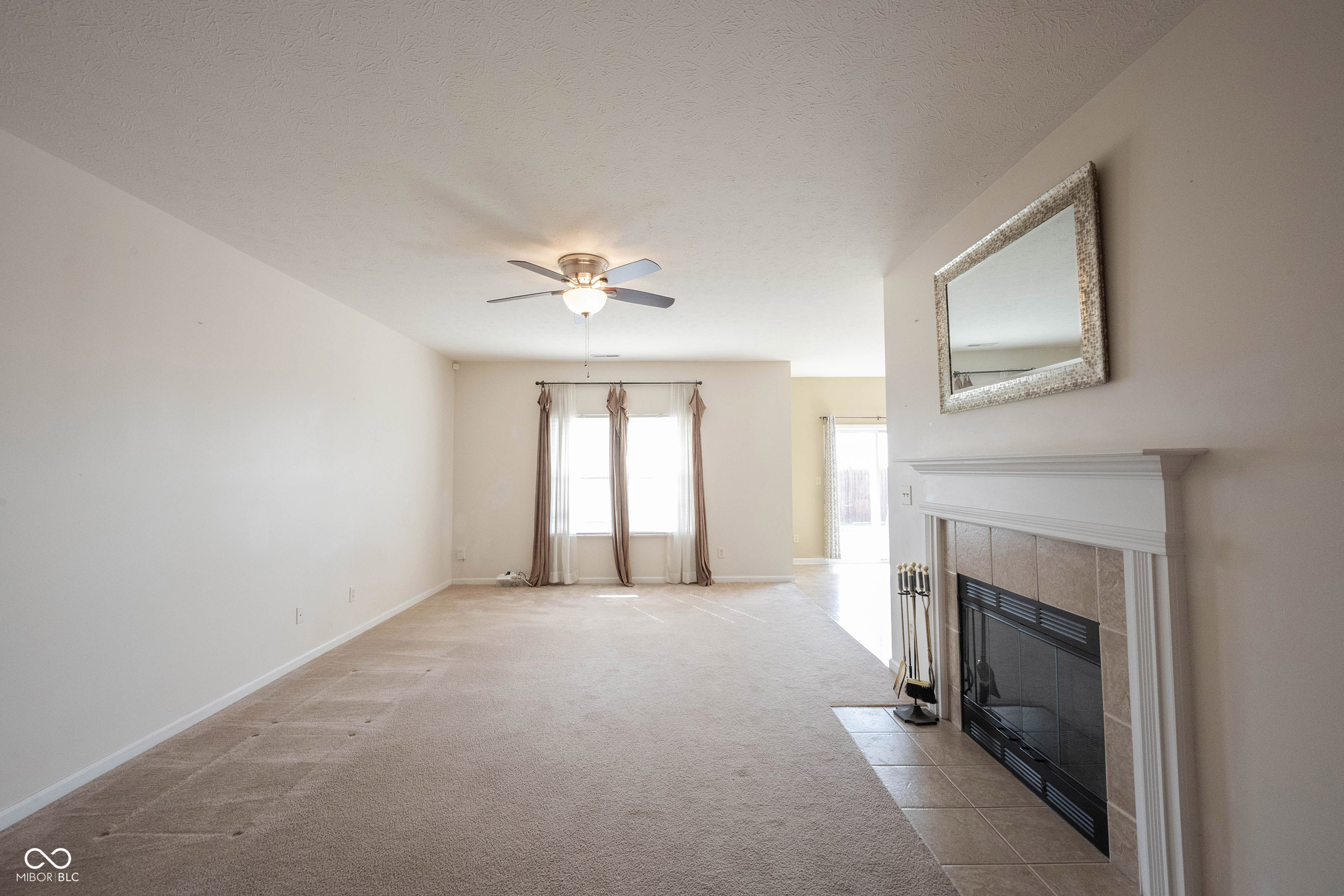12237 Packers Avenue Fishers, IN 46037 - Photo 11 of 36