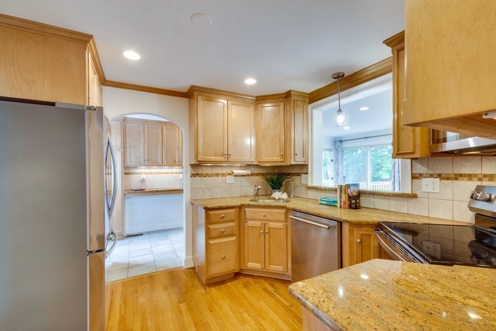 29 Parker Road Needham, MA 02494 - Photo 11 of 42