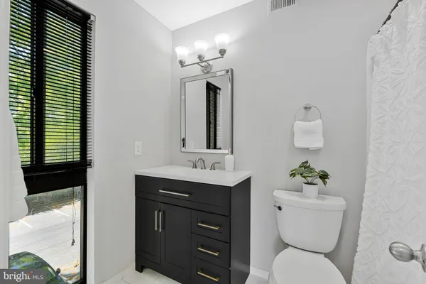 $374,900 | 11616 Ivystone Court, Unit 5/300A, Reston, VA 20191
