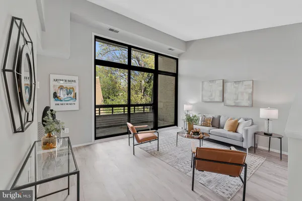 $374,900 | 11616 Ivystone Court, Unit 5/300A, Reston, VA 20191