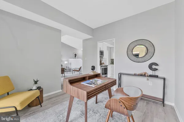 $374,900 | 11616 Ivystone Court, Unit 5/300A, Reston, VA 20191