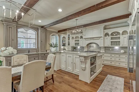 $1,299,900 | 106 Fairwater Drive, Montgomery, TX 77356