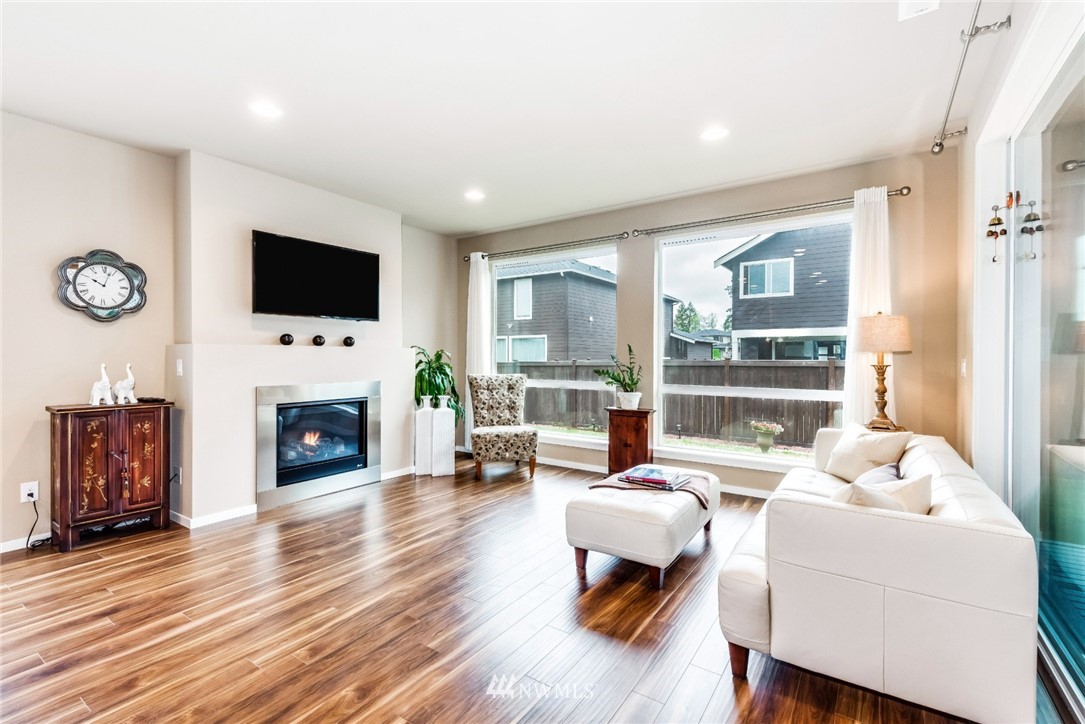 3911 172nd Place Southeast Bothell, WA 98012 - Photo 5 of 25