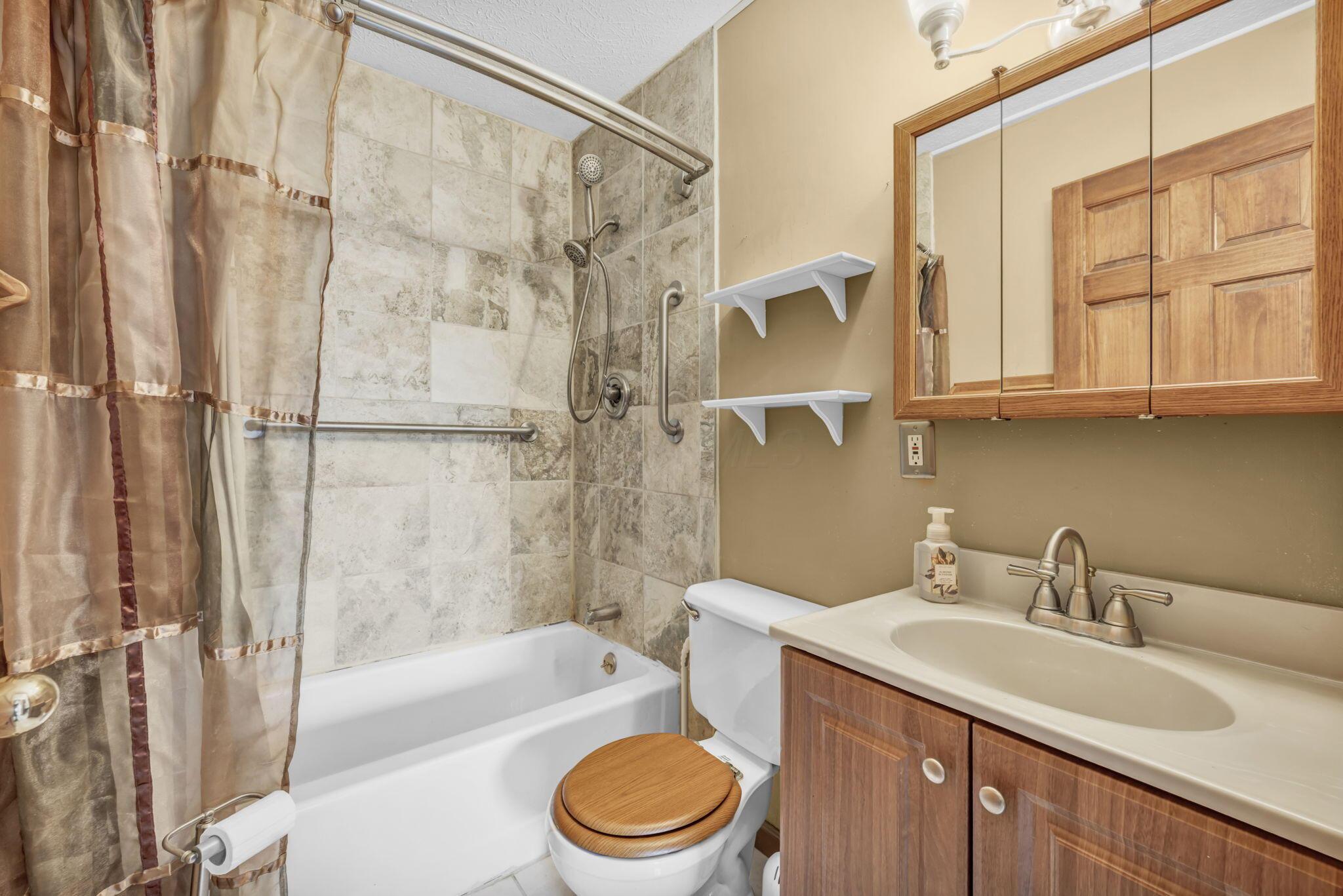 810 Kenton-Galion Road East Marion, OH 43302 - Photo 22 of 70 45-web-or-mls-810 Kenton-Galion Rd_16
