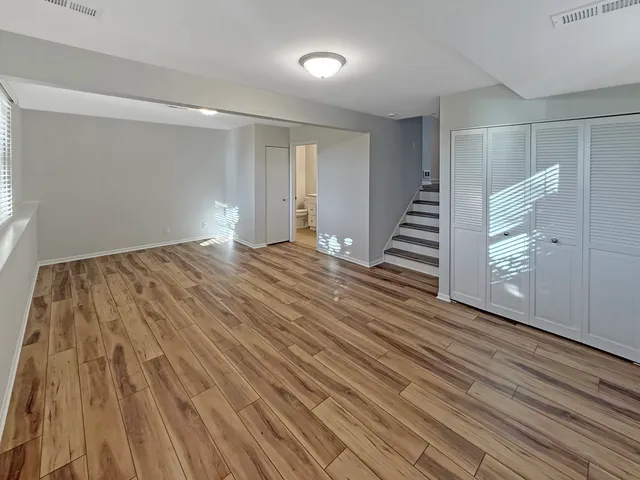 $2,100 | 65 Spuhler Drive, Unit 65, Batavia, IL 60510