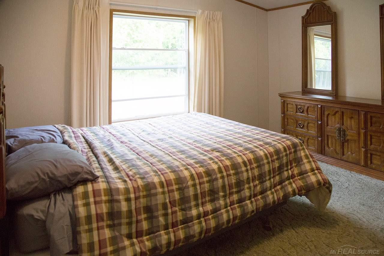 4201 Custer Road Carsonville, MI 48419 - Photo 7 of 15 31349501-6.JPG