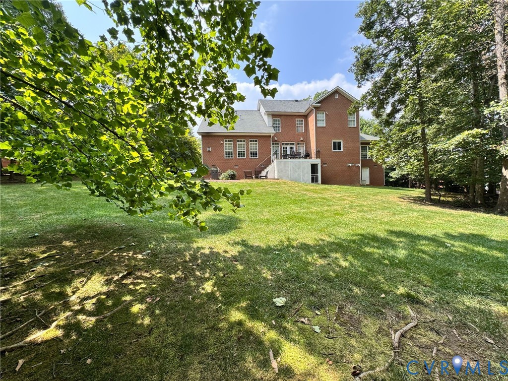 3231 Queens Grant Drive Midlothian, VA 23113 - Photo 46 of 48 a house view with a garden space